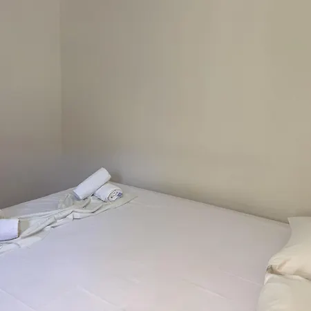 Budget 30-meter-from-beach House Ilios House Skála Kallirákhis