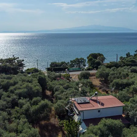 Budget 30-meter-from-beach House Ilios House Apartment *