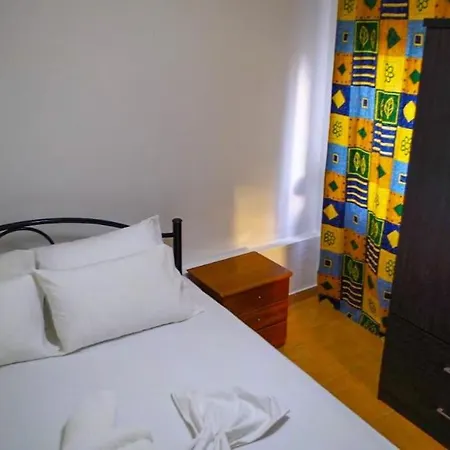 Budget 30-meter-from-beach House Ilios House